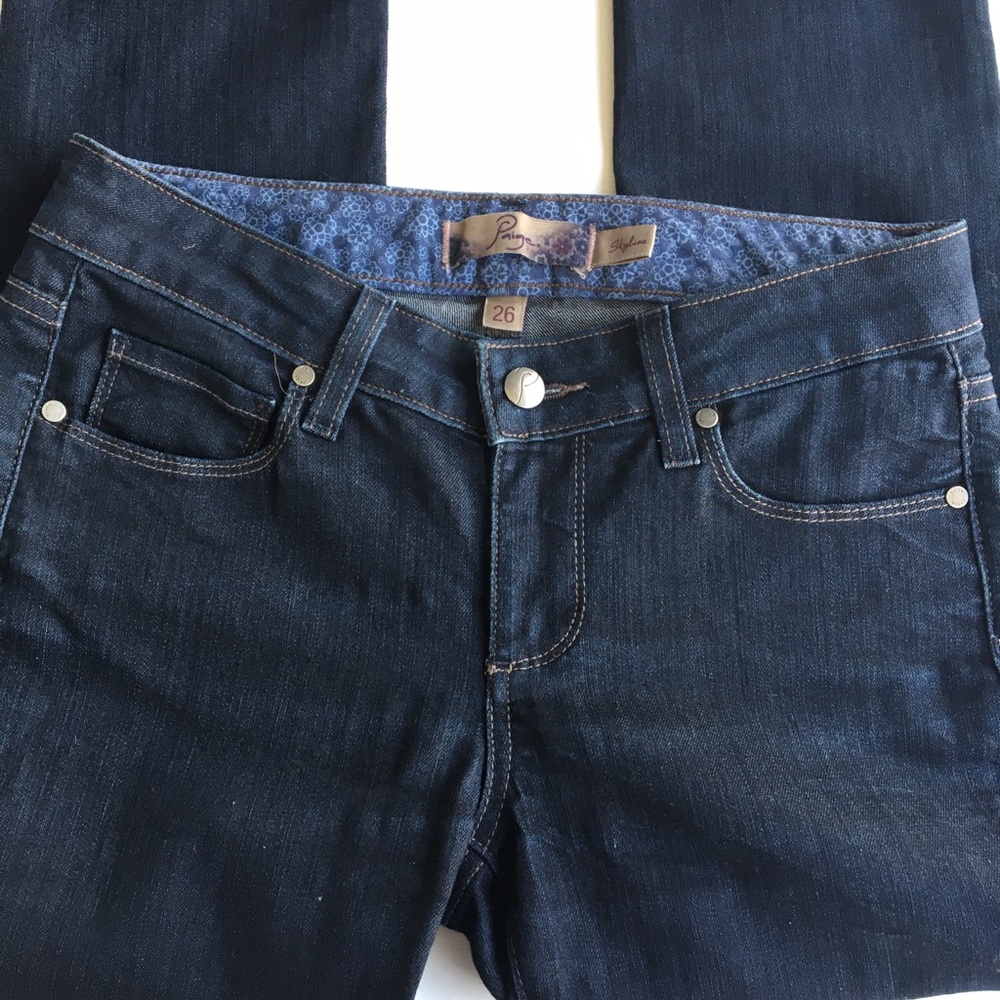 Paige Skyline Skinny Jeans Indigo/Dark blue.  Size 26 Like New Condition.